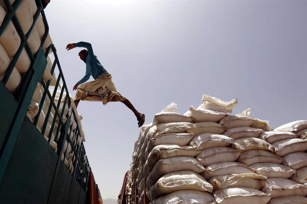 Aiuti del Programma alimentare mondiale in Yemen (Ansa)