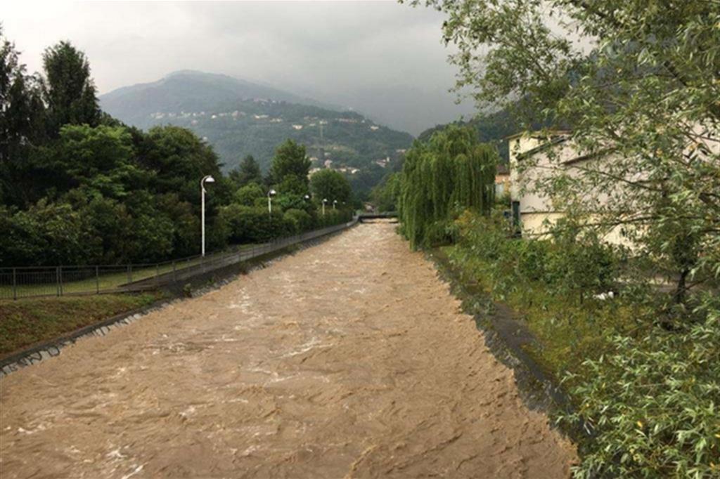 Esondazione torrente Varrone a Esino Lario (foto Gherardo Strada)