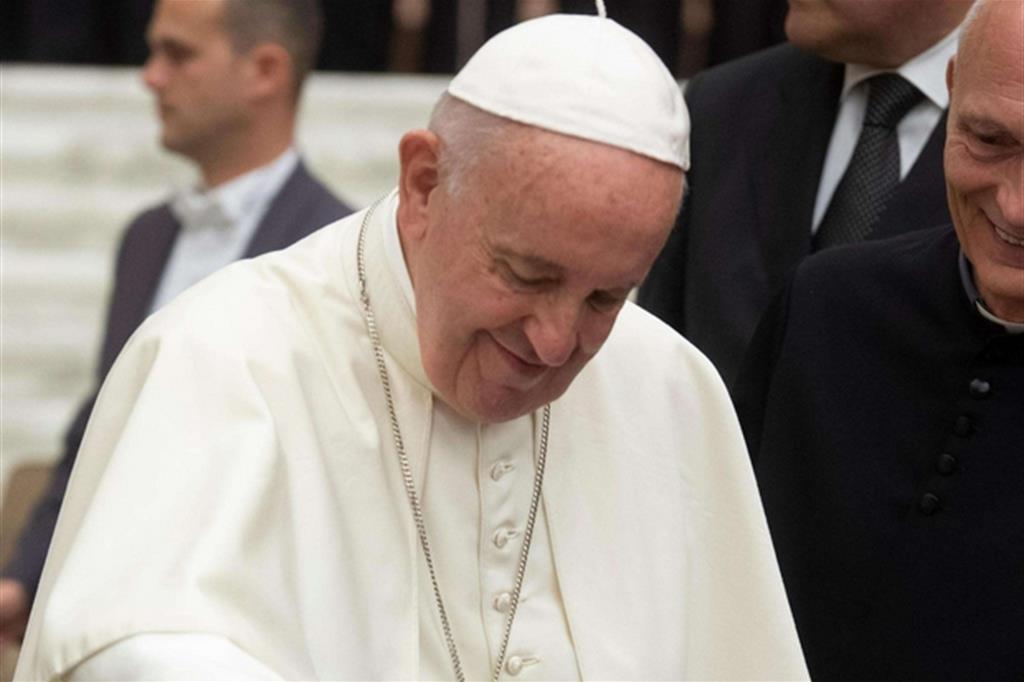 Il Papa alla Lateranenese: basta indifferenza, la pace va costruita insieme