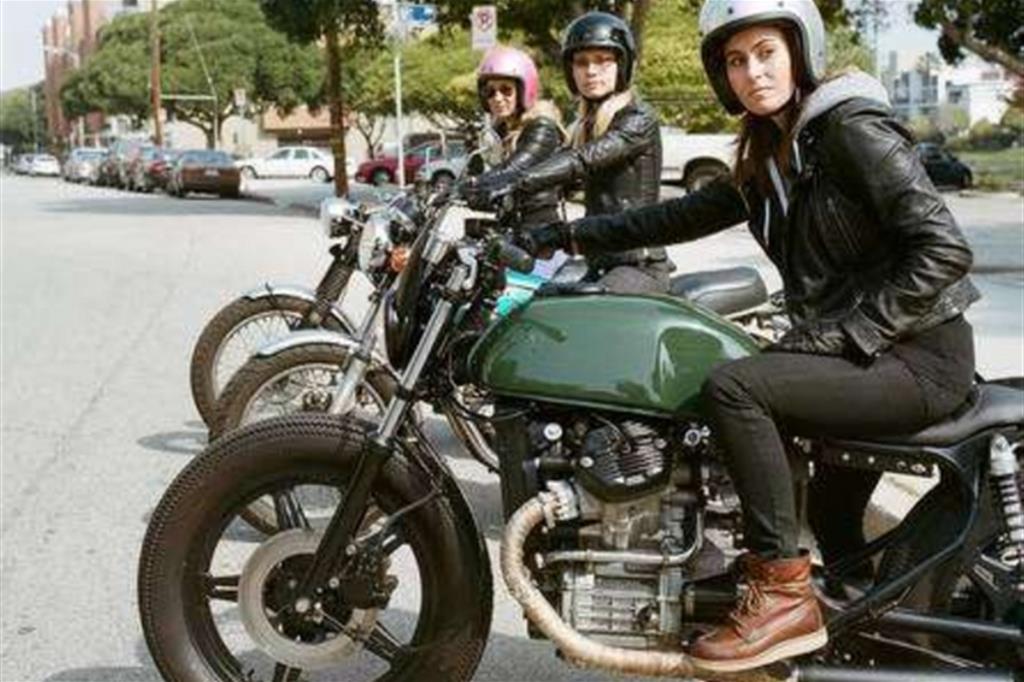 Ecco la scuola di guida sicura per donne in moto