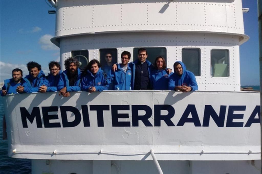 Don Mattia Ferrari a bordo di Mare Jonio, Mediterranea, Rescue Med