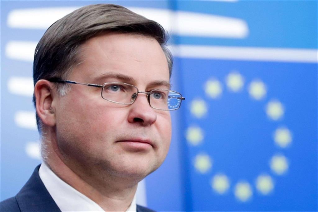 Valdis Dombrovskis, vicepresidente della Commissione europea (Ansa)