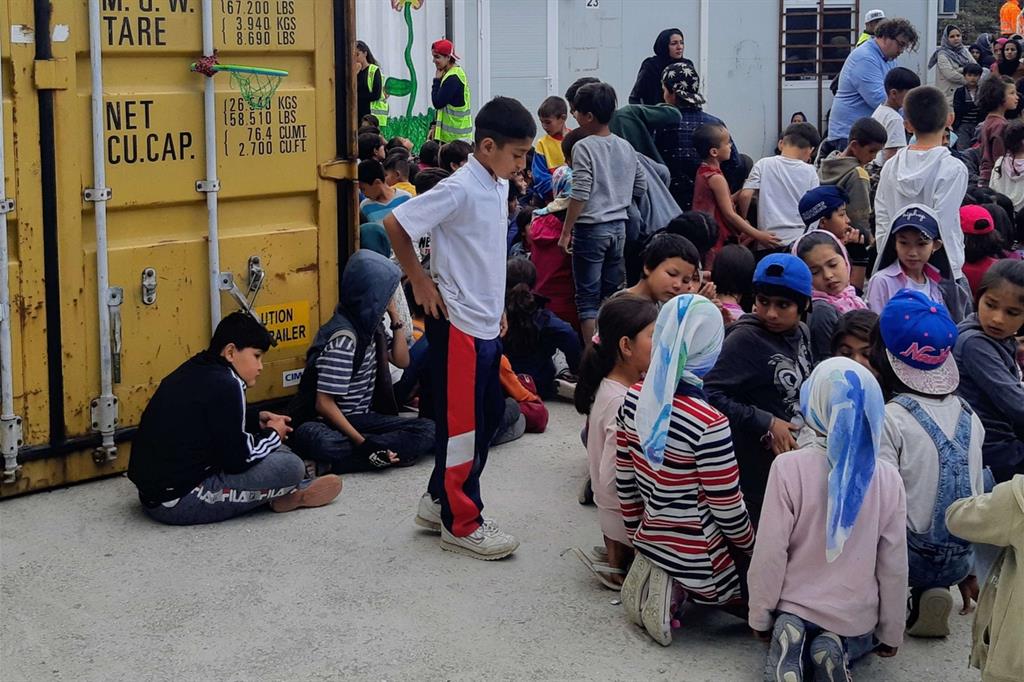 Aiuti dalla Santa Sede per i profughi bloccati a Lesbo