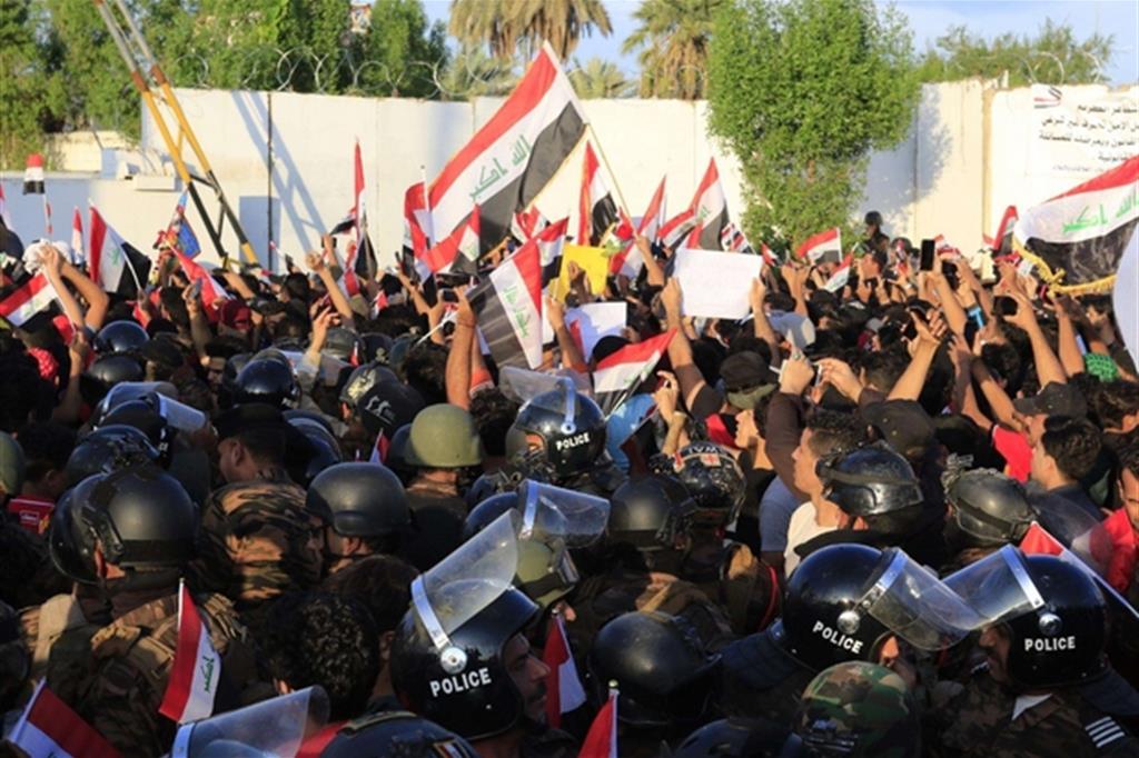 Proteste antigovernative in Iraq (Ansa)