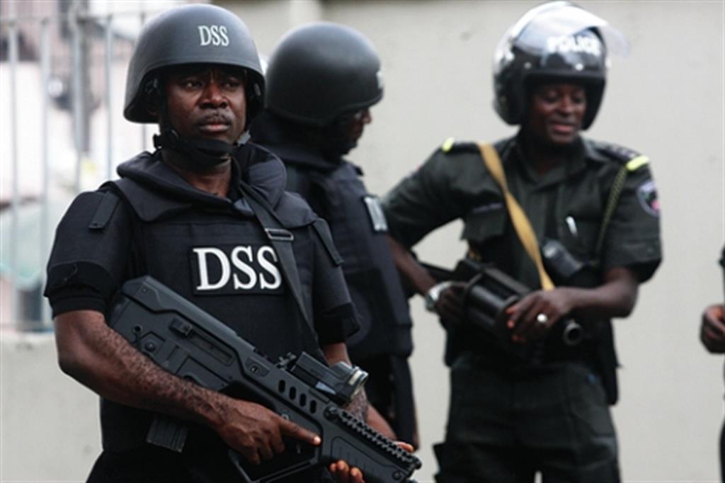 Uomini delle forze di sicurezza nigeriane