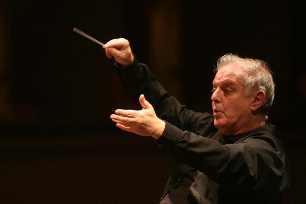 Il direttore d'orchestra Daniel Barenboim (Ansa)