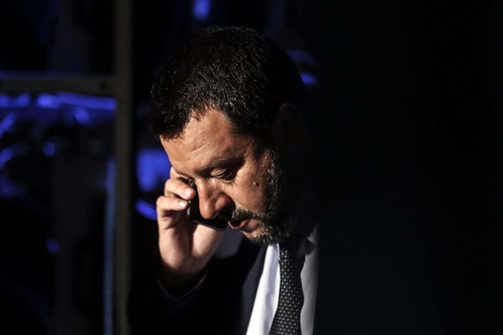 Sfida alla Ue. Il vicepremier Matteo Salvini (Ansa)