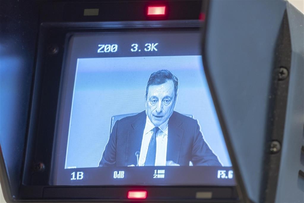 Draghi: pronti a nuovi stimoli