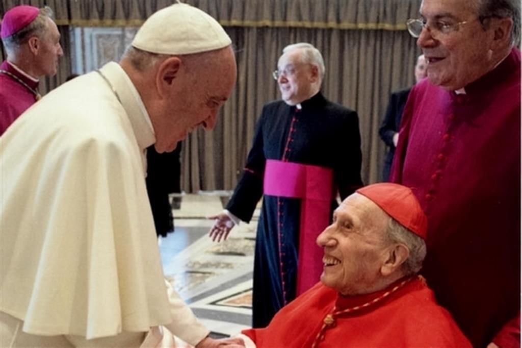 Il cardinale Etchegaray con papa Francesco