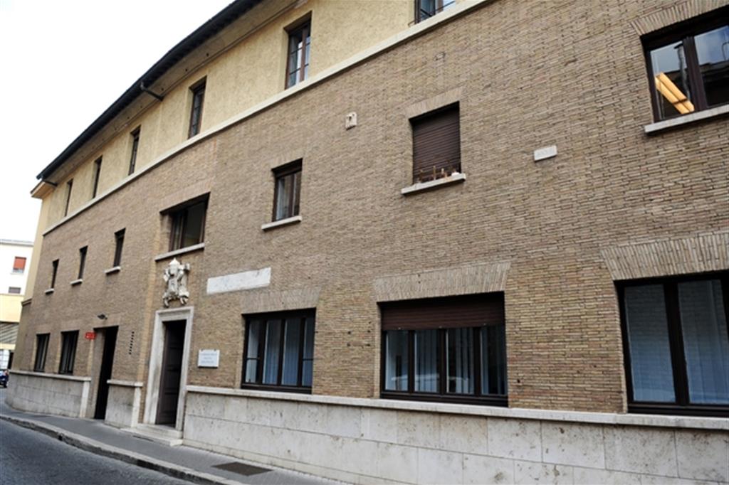 L'attuale sede dell'Osservatore Romano in via dei Pellegrini (foto Siciliani)