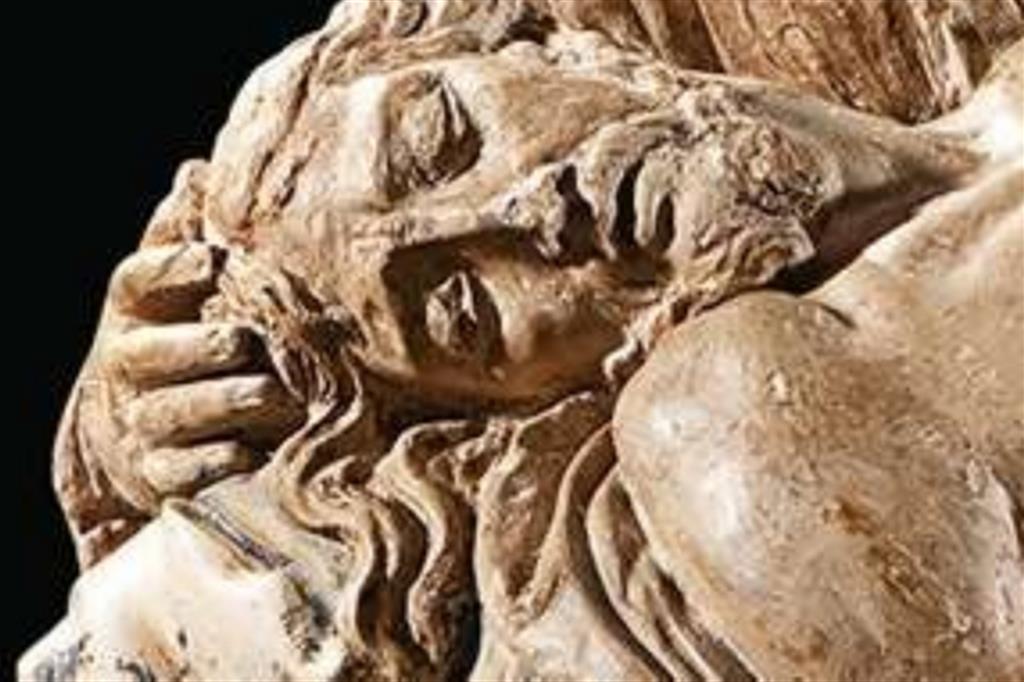 Il volto del Cristo morto nella «Pietà» in terracotta attribuita a Michelangelo