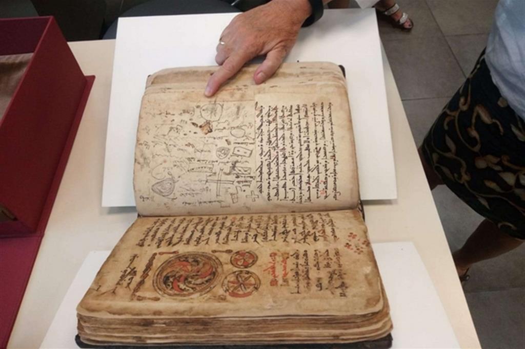 L'antico manoscritto del XIV secolo della Chiesa siro cattolica