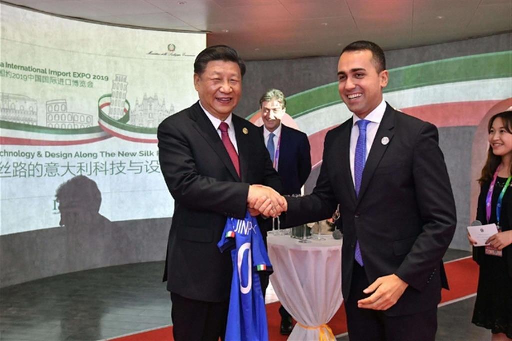 Xi e Di Maio al padiglione italiano dell'Expo di Shanghai, Ansa