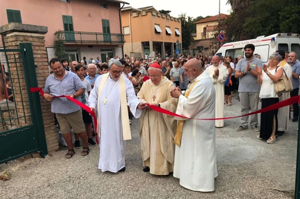L'arcivescovo Bassetti all'inaugurazione del nuovo oratorio di San Martino in Campo