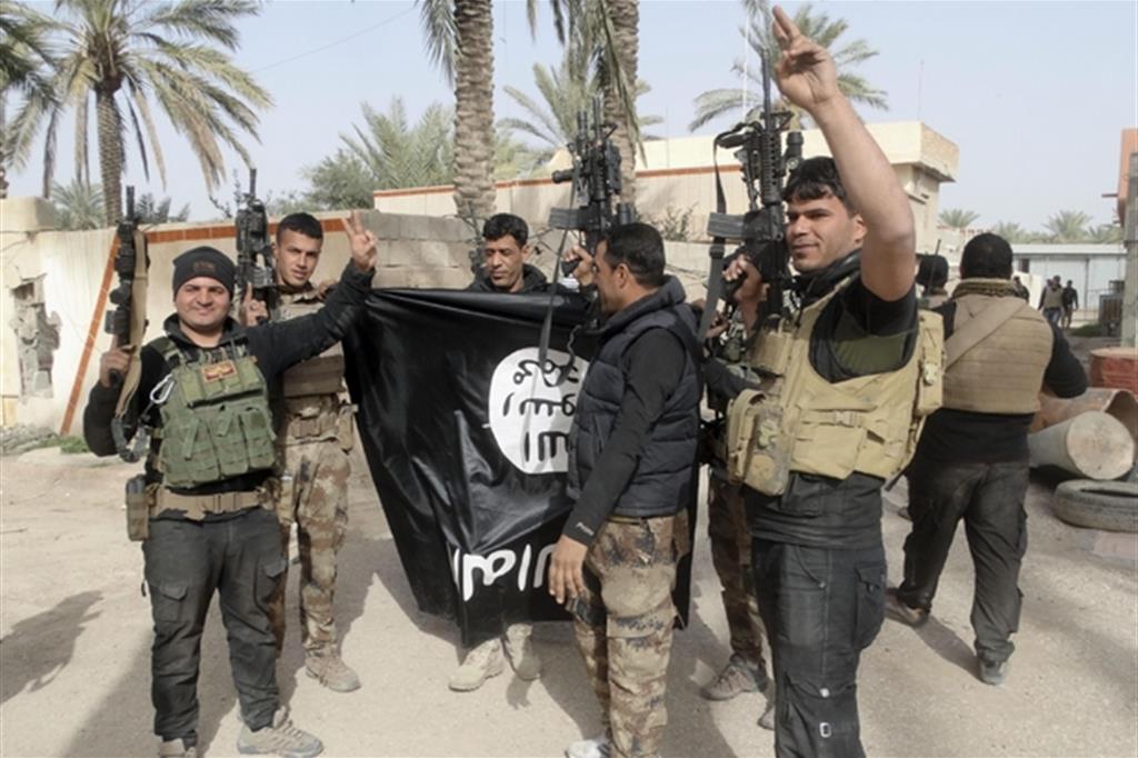 La lotta al Daesh è costata 1.257 «danni collaterali»