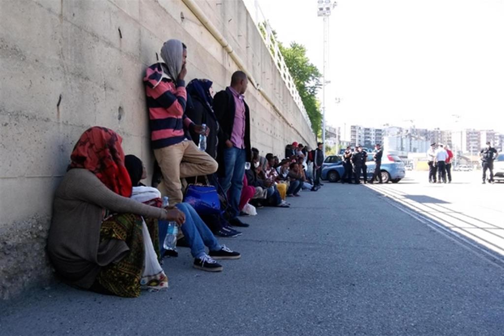 Migranti in attesa di una sistemazione