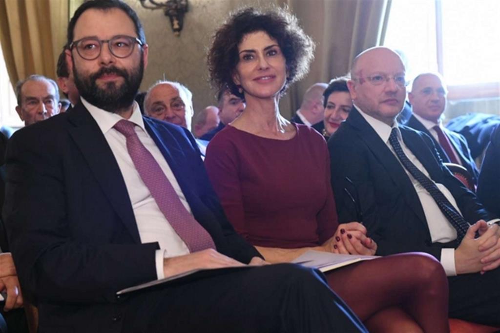 Da sinistra: il ministro dello Sviluppo economico Stefano Patuanelli, la presidente del Comitato Leonardo Luisa Todini e il presidente di Confindustria Vincenzo Boccia