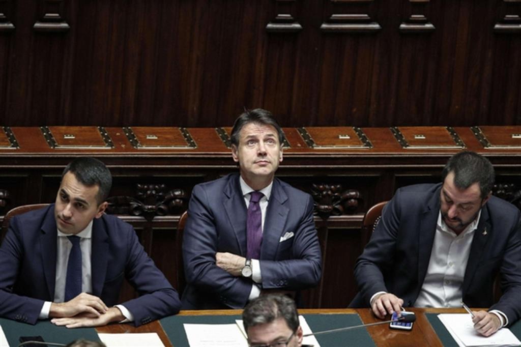 Un governo in cerca di chiarimenti. Di Maio, Conte, Salvini (Ansa)