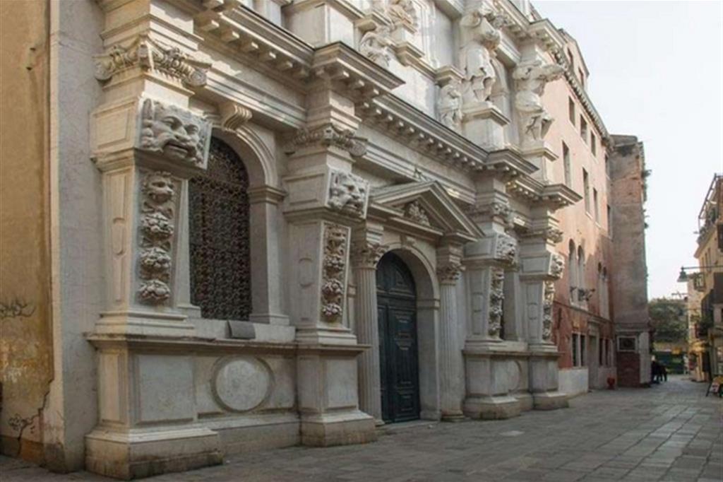 La facciata della chiesa di Santa Maria dei Derelitti (Patriarcato di Venezia)