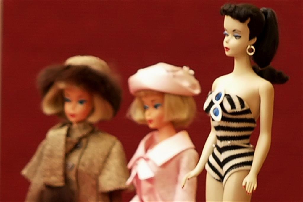 I 60 anni di Barbie ogni volta diversa per non cambiare