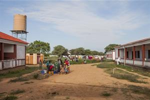 Ospedale di Chiulo senz'acqua: raddoppiano bimbi malnutriti