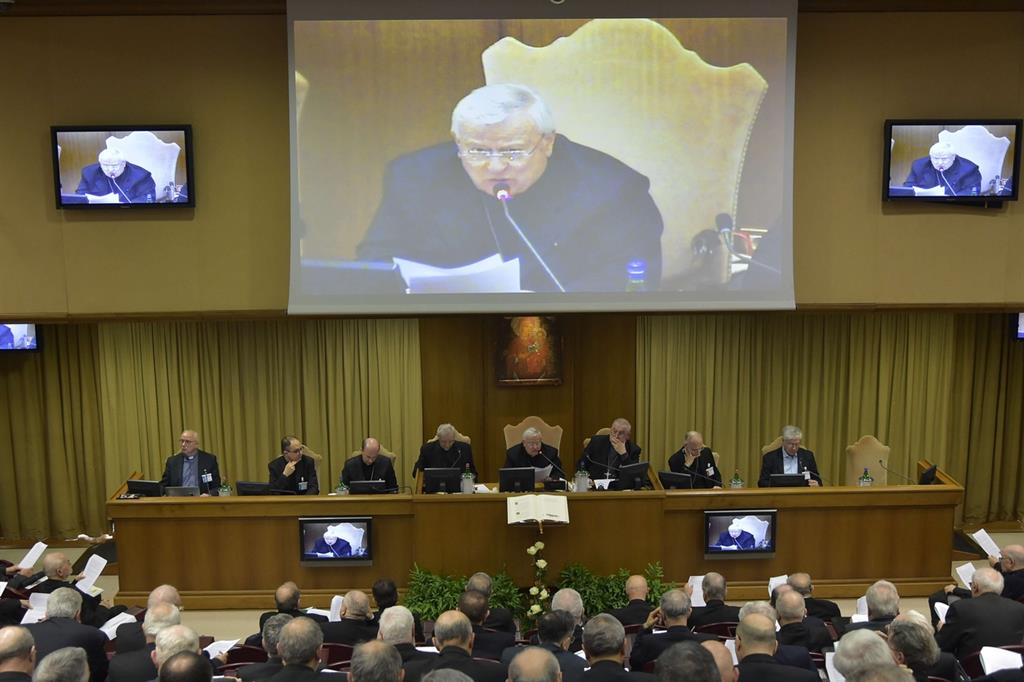Il cardinale Bassetti durante l'Assemblea generale della Cei (foto Siciliani)