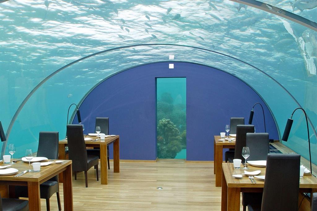 Un ristorante sottomarino alle Maldive