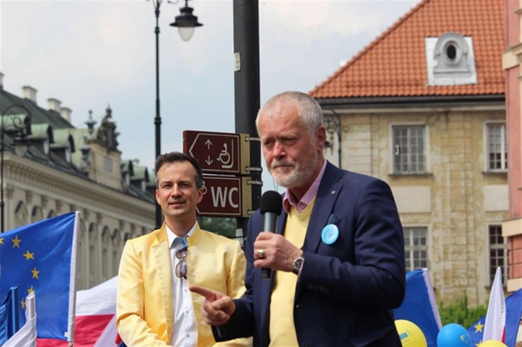 Piotr Nowina Konopka durante una manifestazione della Fondazione Schuman a Varsavia