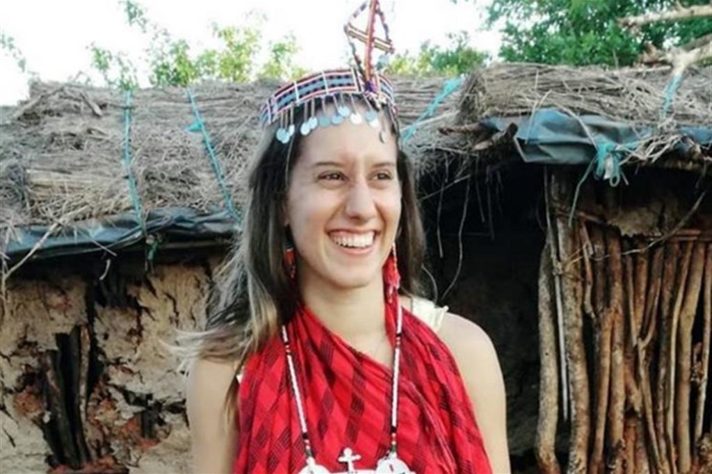 <+DIDA50_SX>Silvia Romano,  23 anni,  la cooperante italiana,  di cui si sono perse le tracce dal 20 novembre 2018 dopo  il rapimento nel villaggio  di Chakama,  a 80 chilometri  da Malindi (Ansa)