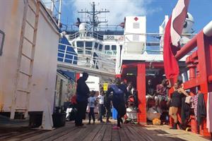 6 giorni nel limbo. Sulla Ocean Viking naviga il terrore di tornare in Libia