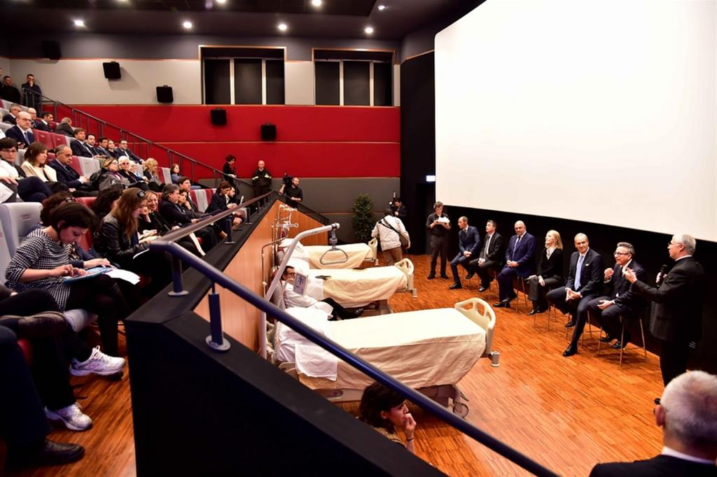 La sala cinema del Gemelli in cui Medicinema proietta i film per i pazienti