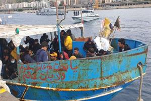 Uno strano approdo di migranti in Calabria. Cambio di strategia libic