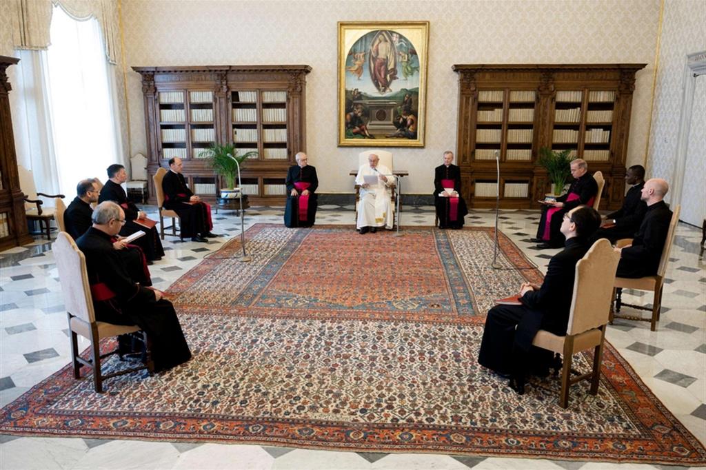 Il Papa: no a sfruttamento dei braccianti, al centro la dignità della persona