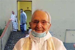 Fiesole: don Sergio, 54 anni nello stesso paese, tra carità e confessioni