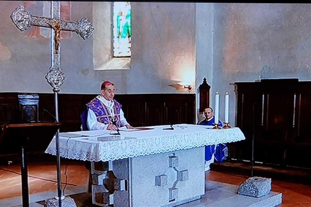 L'arcivescovo di Milano, monsignor Mario Delpini, celebra Messa ad Agliate domenica 8 marzo. La celebrazione è stata trasmessa da Rai 3