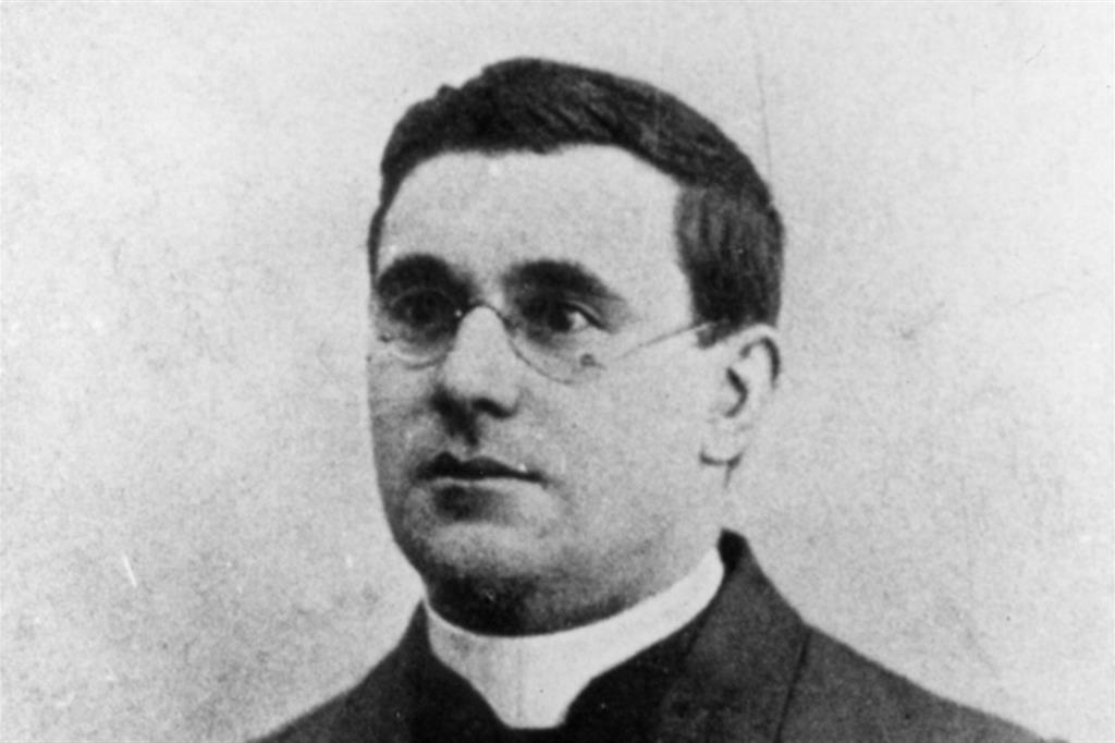 Don Giovanni Minzoni parroco di Argenta ucciso in un agguato fascista il 23 agosto 1923