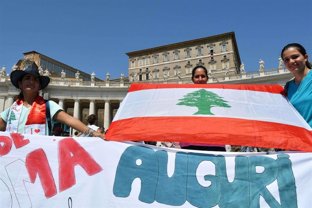Il Papa prega per il Libano: tutti chiamati a collaborare per il bene comune
