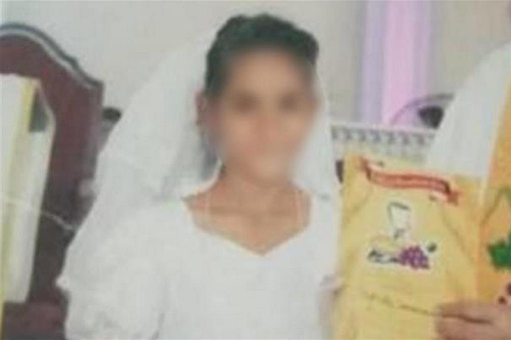 La tredicenne pachistana Arzoo, cattolica: è stata rapita, convertita forzatamente e costretta alle nozze con il suo stupratore