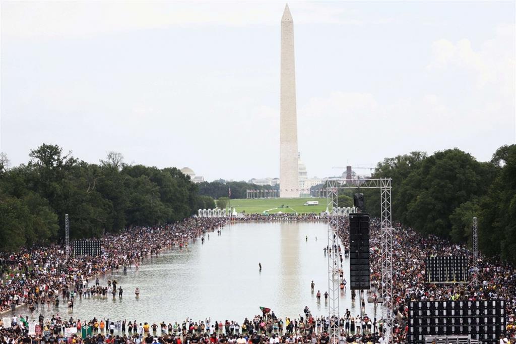Più di 50mila persone hanno preso parte al raduno al Lincoln memorial a Washington