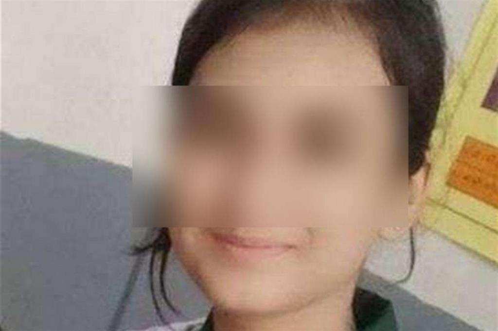 La 15enne cattolica Huma Younus, mandato d'arresto per i suoi rapitori