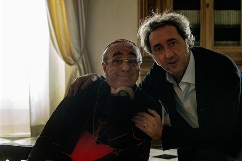 Il regista Paolo Sorrentino con Silvio Orlando in una foto dal set
