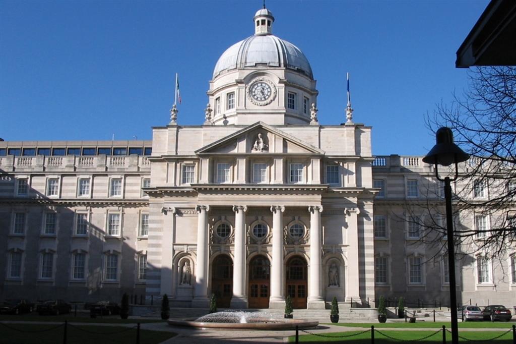 La facciata esterna del Parlamento irlandese