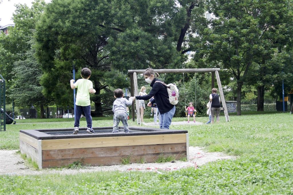 A Brescia sono state riaperte le aree gioco per i bimbi nei parchi