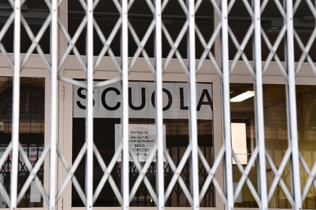 Scuole di tutta Italia chiuse fino al 15 marzo
