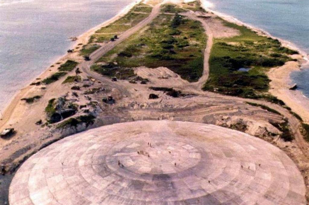 Il sito degli esperimenti nucleari statunitensi negli anni Ottanta nelle Isole Marshall
