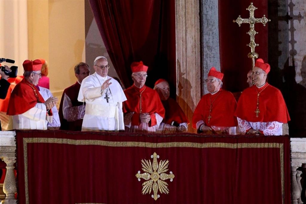 Papa Francesco la sera dell'elezione sette anni fa