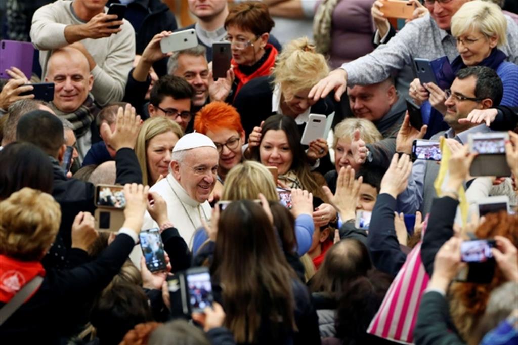 Il Papa: i migranti non sono una minaccia, basta ostilità e indifferenza