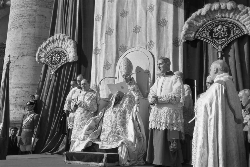 Papa Pio XII proclama il dogma dell'Assunta, era il 1° novembre 1950