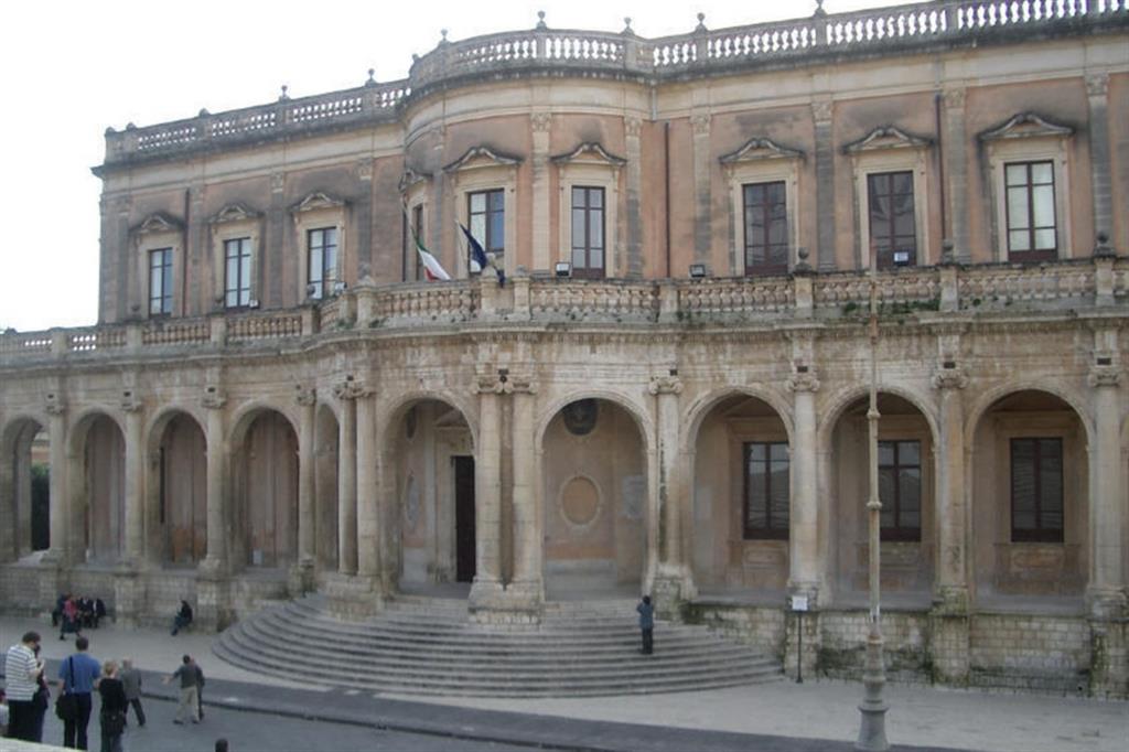 La ratifica della Convenzione di Faro primo passo di un percorso di partecipazione. Nella foto Palazzo Ducezio, sede del municipio di Noto, la città del barocco patrimonio dell’Unesco