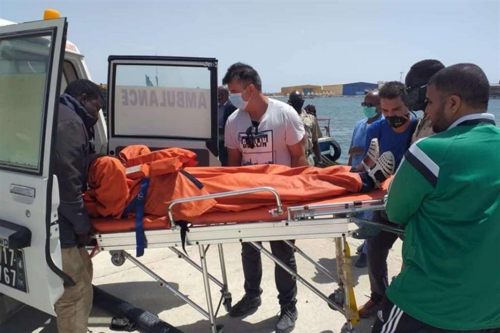 La denuncia dell'Acnur: un solo sopravvissuto recuperato dopo il naufragio al largo delle coste della Mauritania del Nord